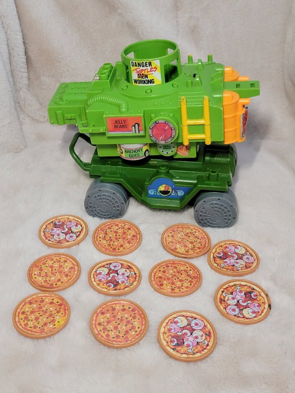 Vintage TMNT 1989 Playmates Turtle Pizza Thrower Vehicle w/ Discs